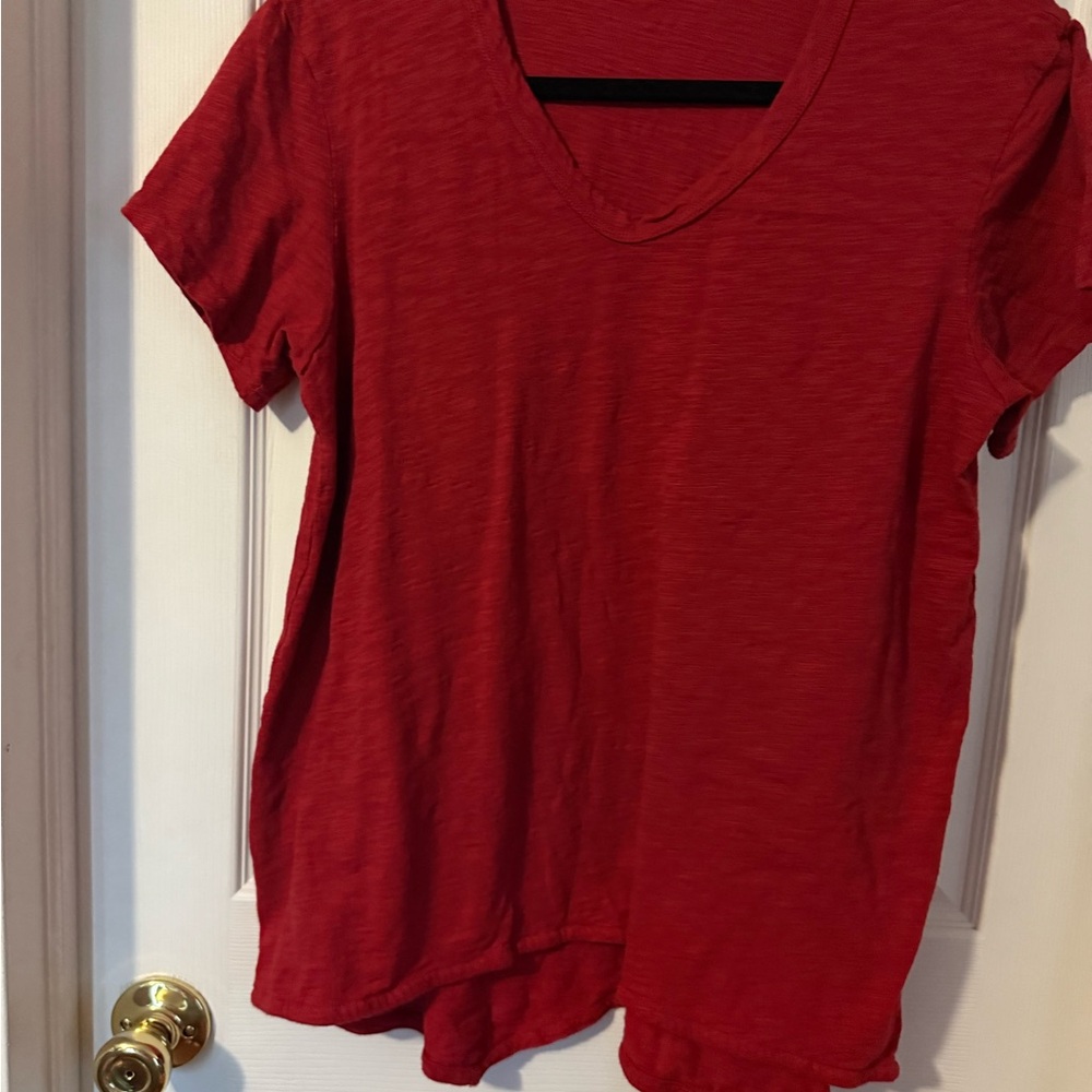 Wilt Red V-Neck cotton tee. EUC